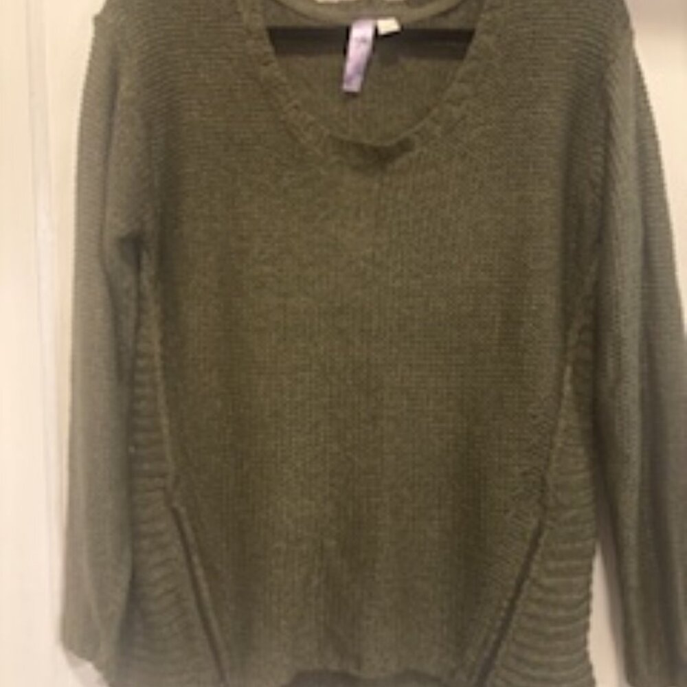 Alya Women's Sweater Size Large
